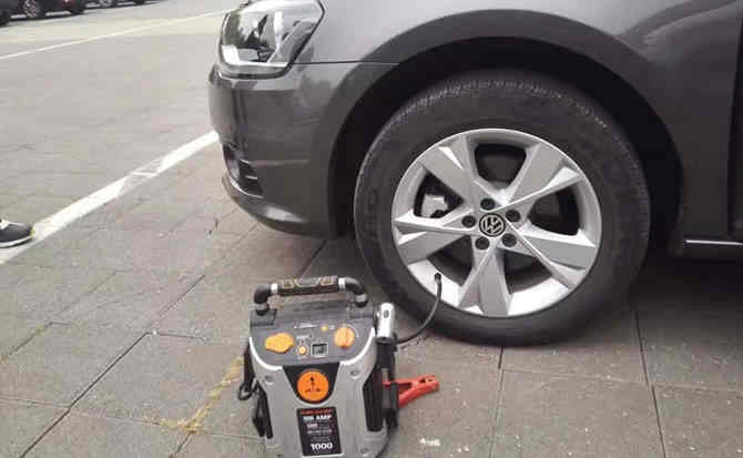 北辰区汽车搭电案例